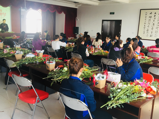 光達化工三八女神節插花課活動